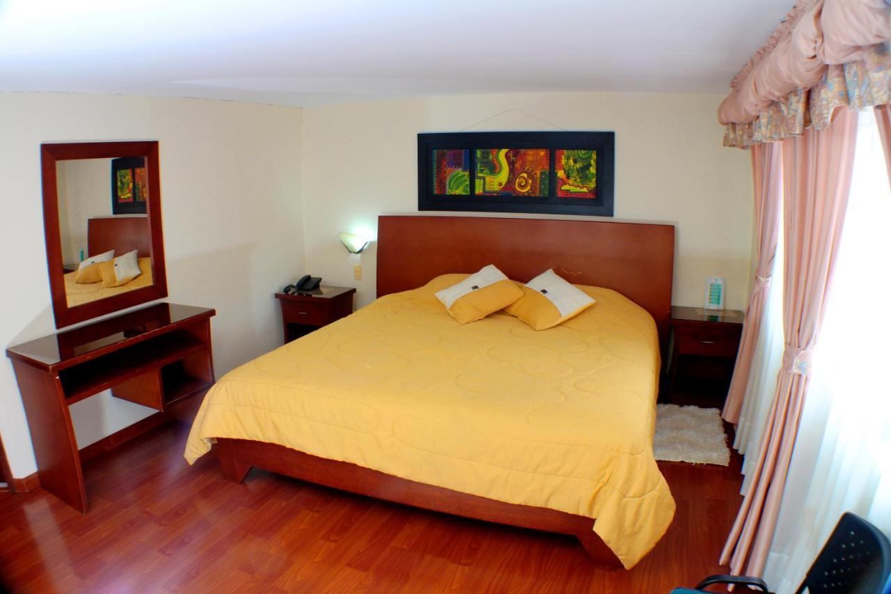 איפיאלס Hotel Santa Isabel 2 מראה חיצוני תמונה