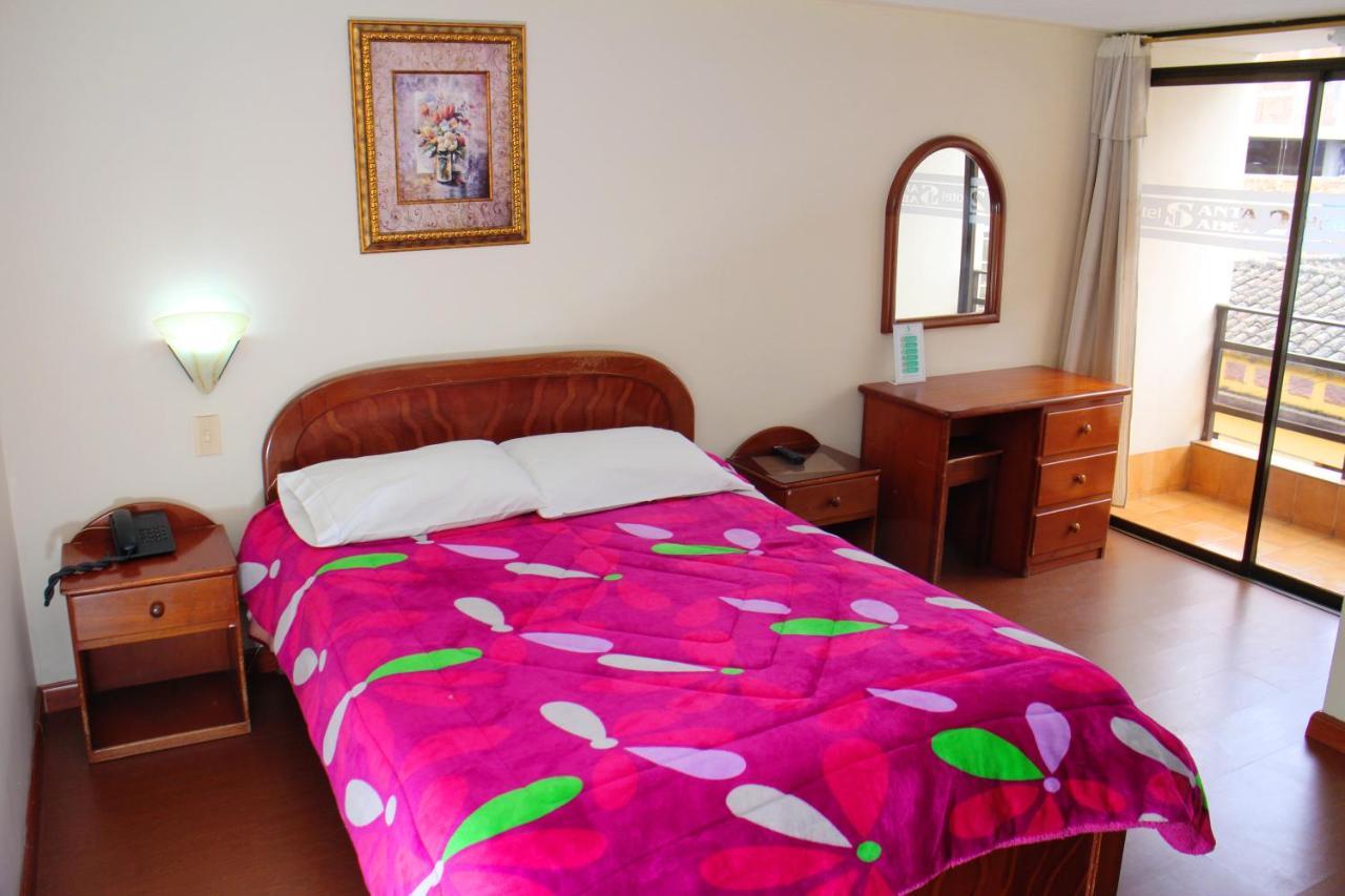 איפיאלס Hotel Santa Isabel 2 מראה חיצוני תמונה
