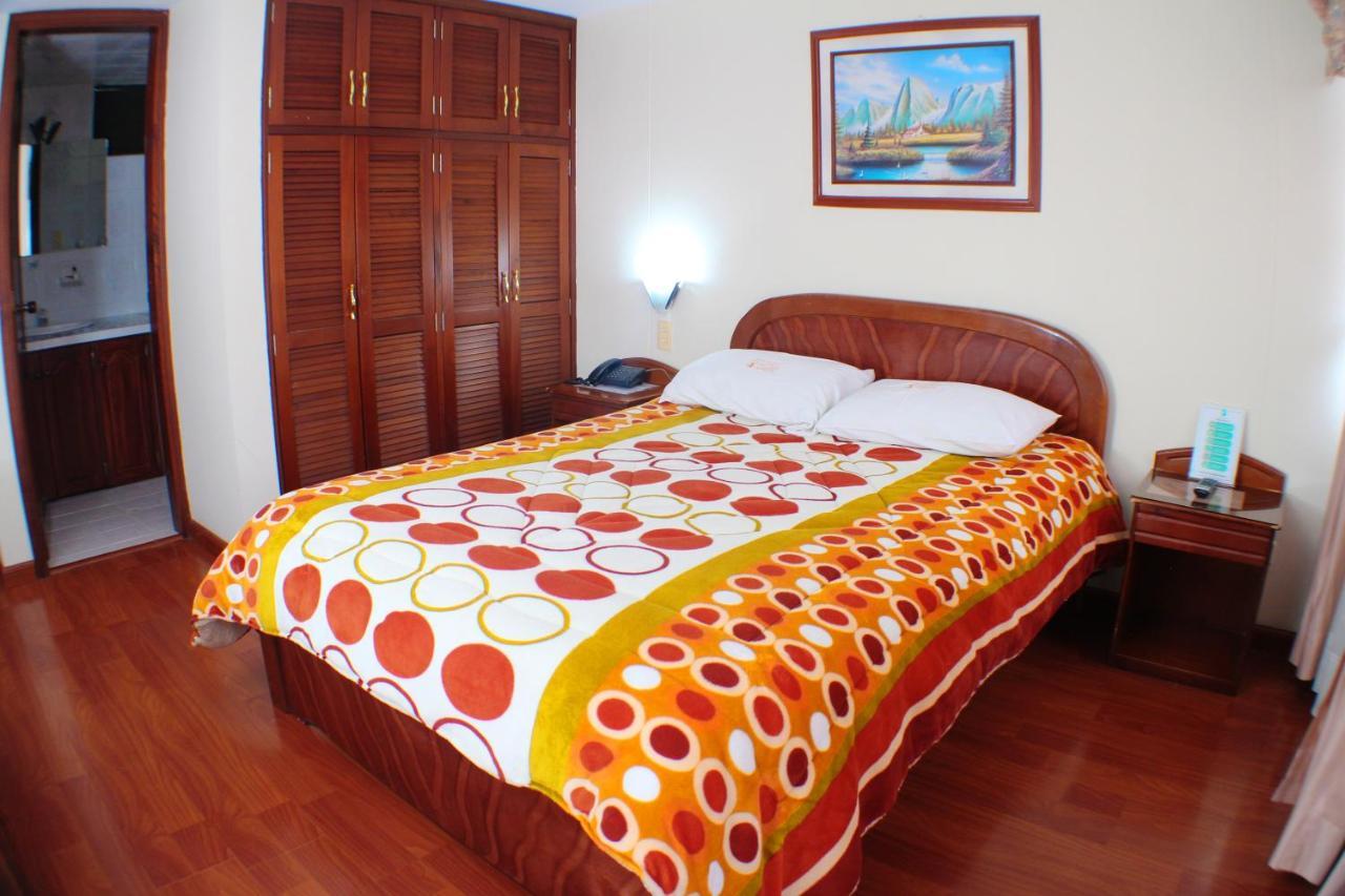 איפיאלס Hotel Santa Isabel 2 מראה חיצוני תמונה
