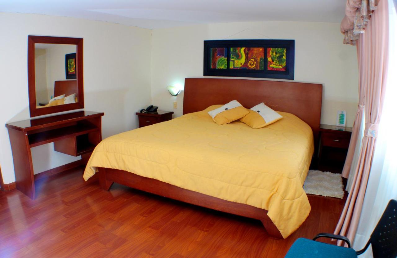 איפיאלס Hotel Santa Isabel 2 מראה חיצוני תמונה