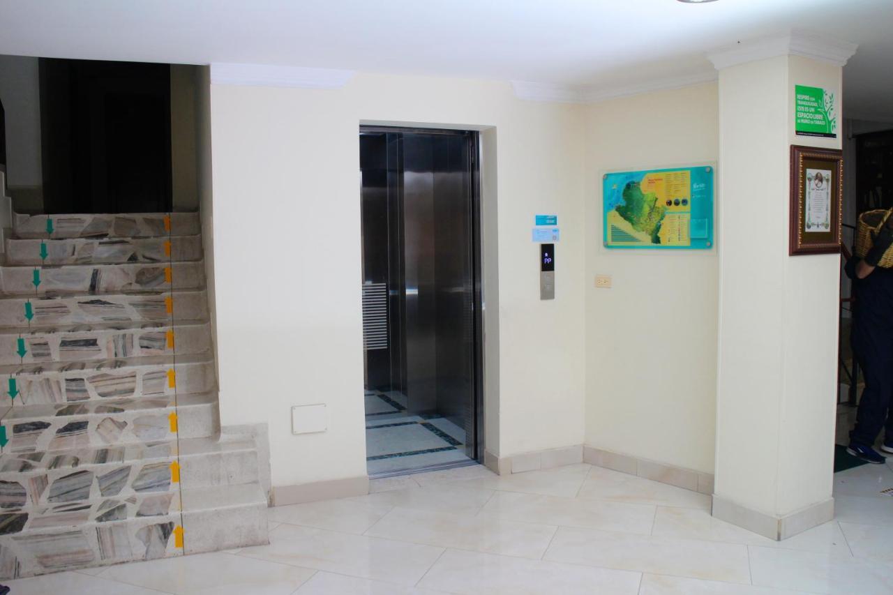 איפיאלס Hotel Santa Isabel 2 מראה חיצוני תמונה
