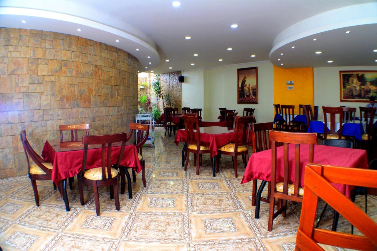 איפיאלס Hotel Santa Isabel 2 מראה חיצוני תמונה