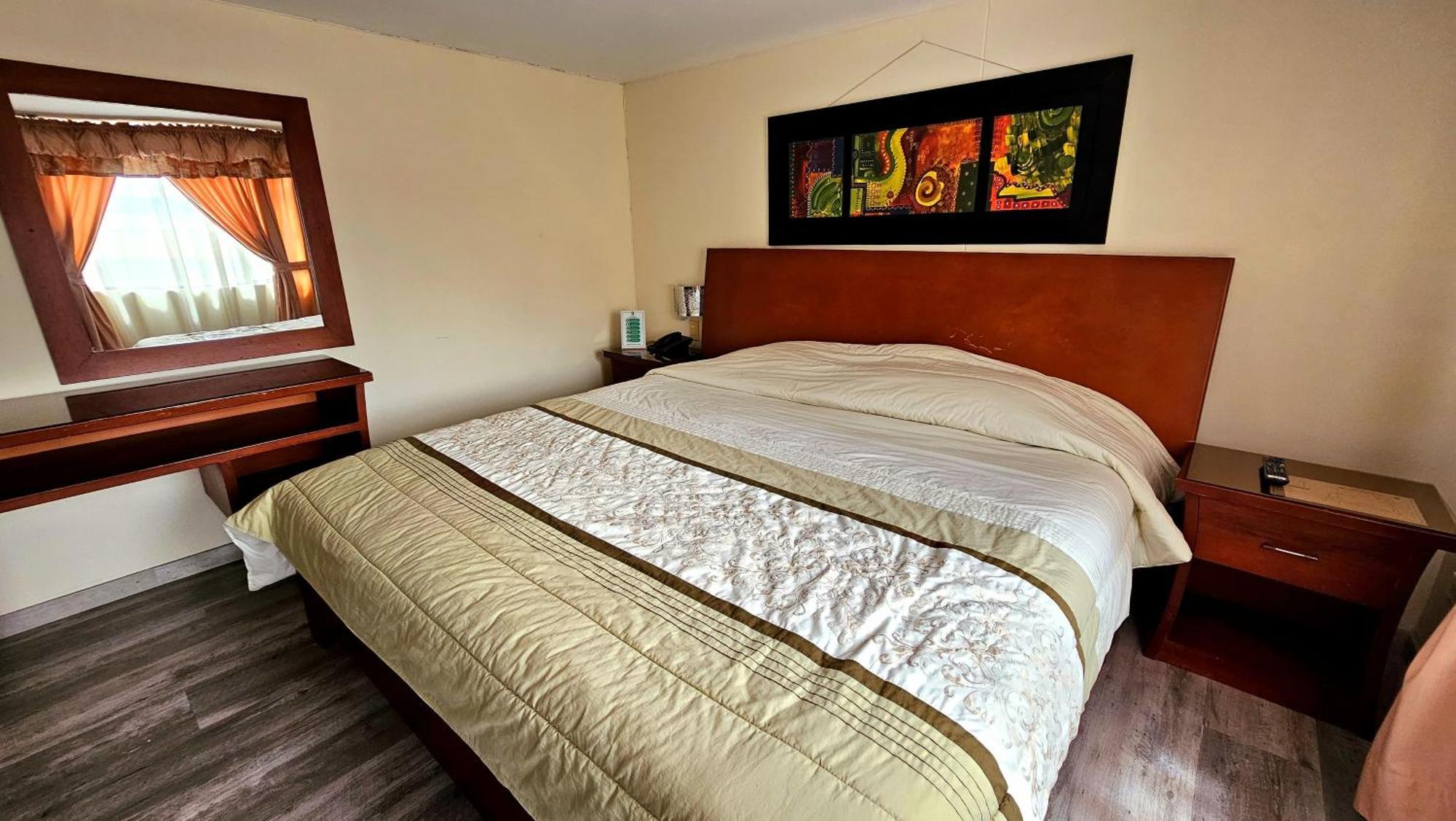 איפיאלס Hotel Santa Isabel 2 מראה חיצוני תמונה