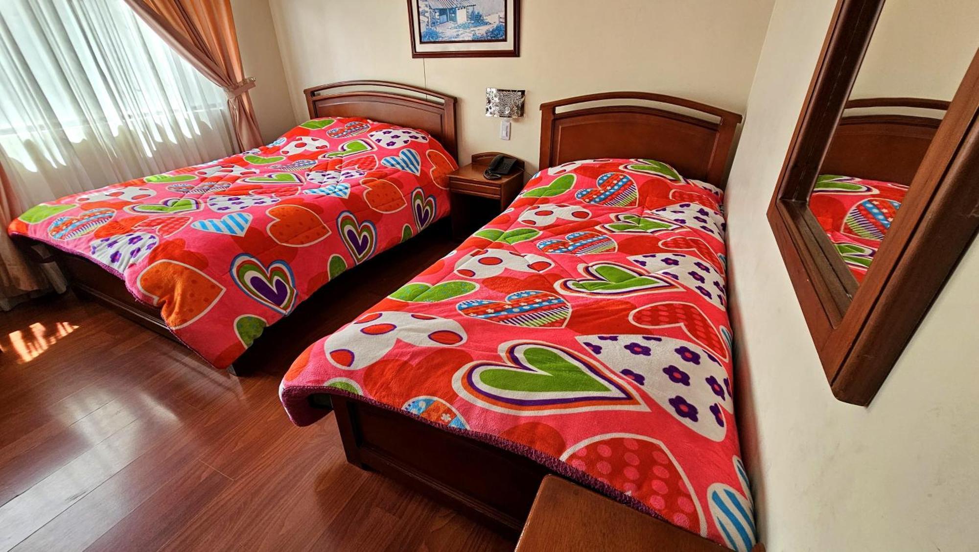 איפיאלס Hotel Santa Isabel 2 מראה חיצוני תמונה