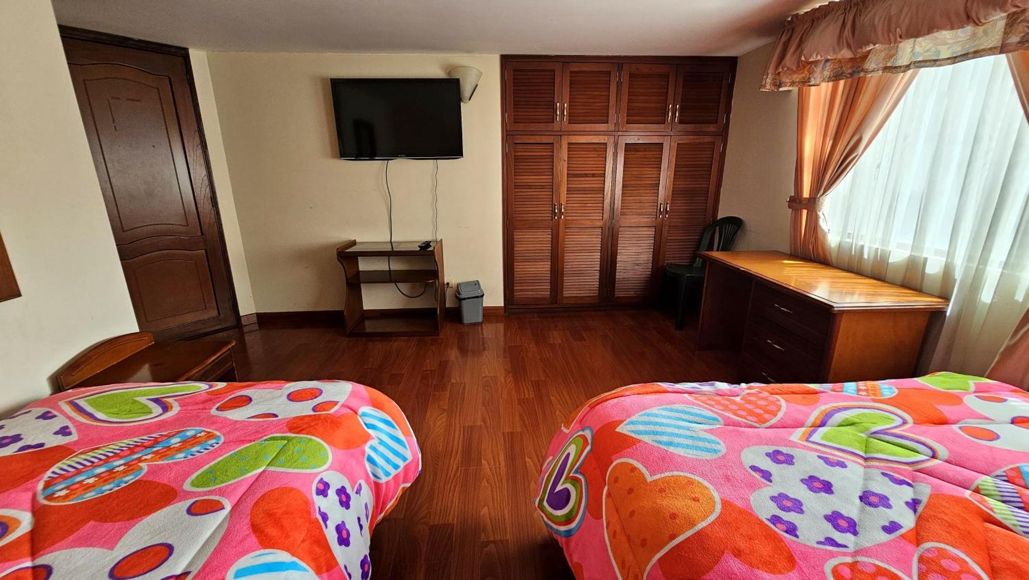 איפיאלס Hotel Santa Isabel 2 מראה חיצוני תמונה