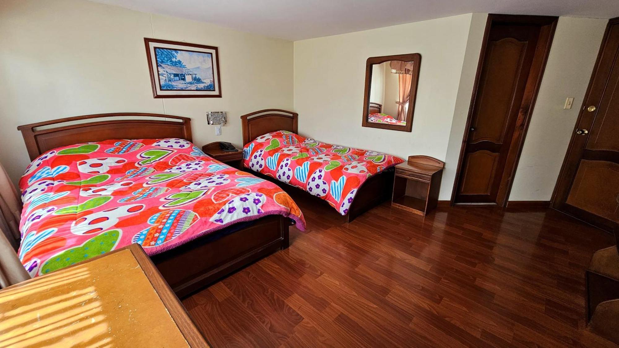 איפיאלס Hotel Santa Isabel 2 מראה חיצוני תמונה