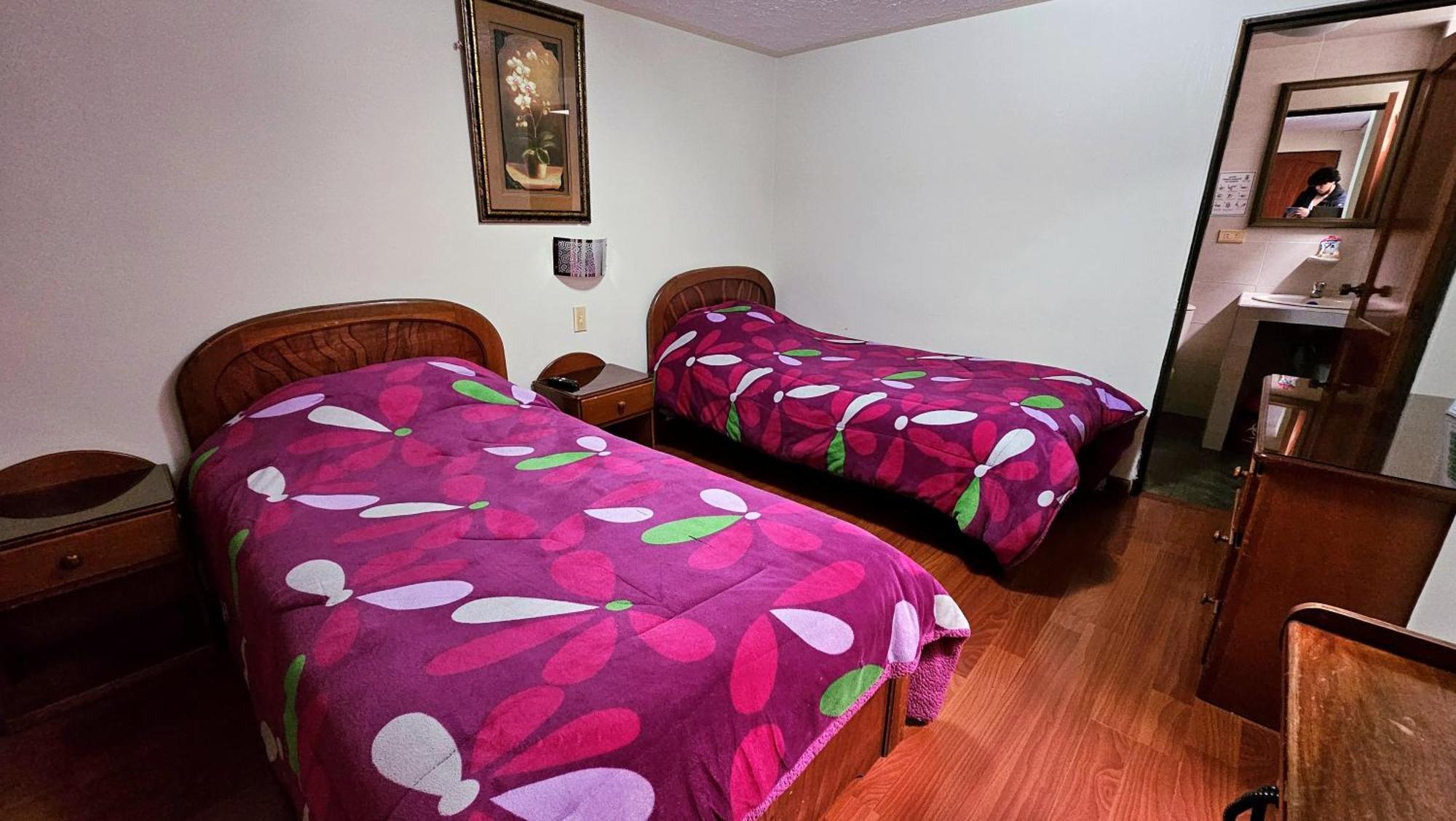 איפיאלס Hotel Santa Isabel 2 מראה חיצוני תמונה